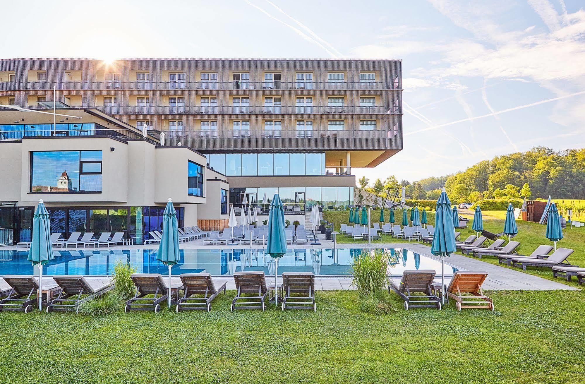 Loisium Wine & Spa Hotel Suedsteiermark Ehrenhausen Exteriör bild